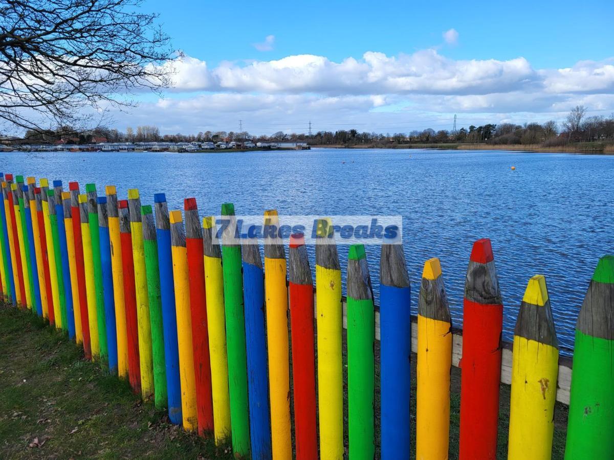 7 Lakes Breaks At 7 Lakes Country Park Crowle  Kültér fotó